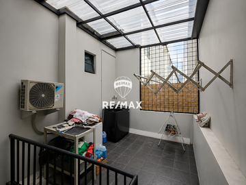 TURUN HARGA DIJUAL CEPAT! Rumah 3 Lantai Cluster Winona, Alam Sutera