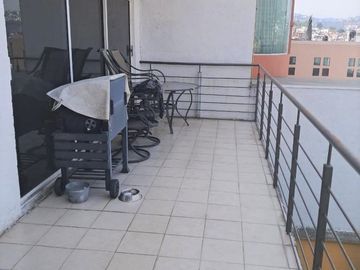 CASA EN VENTA CON SEGURIDAD EN JARDINES BELLAVISTA, TLALNEPANTLA DE BAZ