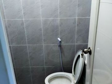Rumah minimalis 2 lt selangkah tol Desari di Rangkapan Jaya Depok