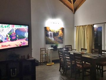 HERMOSA CASA EN VENTA EN COUNTRY LUJAN DEL SOL
