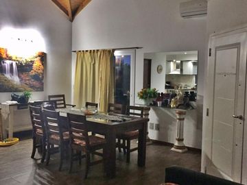 HERMOSA CASA EN VENTA EN COUNTRY LUJAN DEL SOL