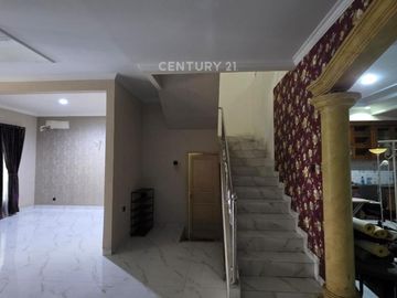 Dijual Rumah Besar Di Boulevrad Hijau Harapan Indah Bekasi