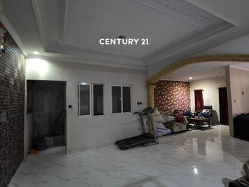 Dijual Rumah Besar Di Boulevrad Hijau Harapan Indah Bekasi