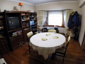 Importante Chalet Sobre Calle Congreso - Malaver - General San Martin