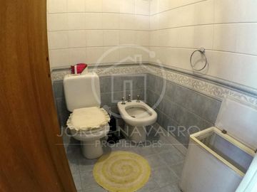 Importante Chalet Sobre Calle Congreso - Malaver - General San Martin