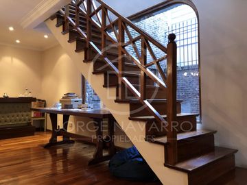 Importante Chalet Sobre Calle Congreso - Malaver - General San Martin
