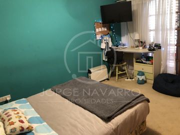 Importante Chalet Sobre Calle Congreso - Malaver - General San Martin