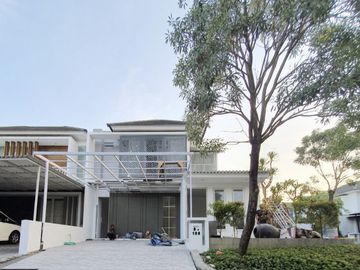 Rumah hook berkelas di HAREWOOD royal Resident Surabaya