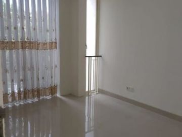 Rumah di East Coast Park, Pakuwon City 2 lantai
