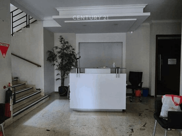 Kantor Siap Pakai Dengan Lokasi Strategis Di Pinggir Jalan Cipete