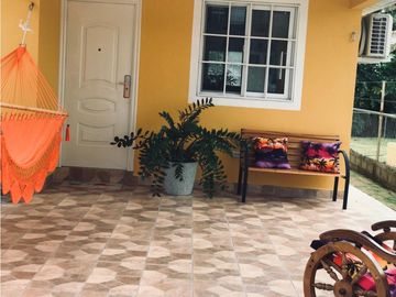 Venta: Casa de 2 recámaras en residencial de Santa Clara, Coclé