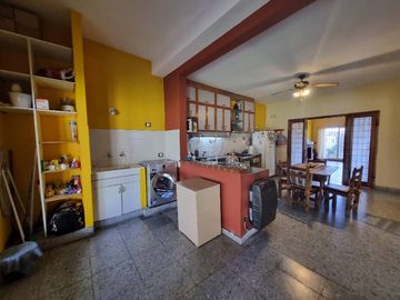 Chalet en venta en Villa Club