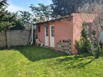 Chalet en venta en Villa Club