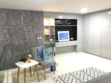 *DISEWAKAN APARTEMEN SOHO SKYLOFT CIPUTRA WORLD*