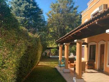 Casa de 3 dormitorios en VENTA en Zona Residencial y Comercial de Yerba Buena