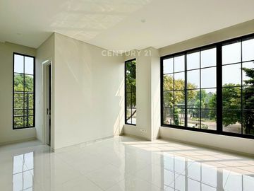 Dijual Rumah American Classic Cluster Montana Bintaro Jaya
