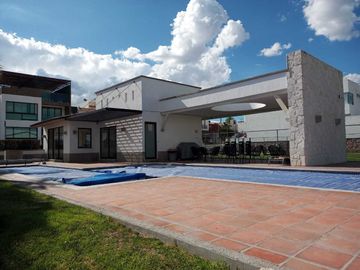 Pedregal de Schoenstatt, casa nueva,   alberca, cancha de tenis, vigilancia
