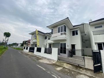 Jual Rumah Siap Huni 2 Lantai Megah Sleman