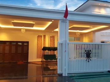 Rumah clasic murah butuh uang siap huni bebas banjir di jagakarsa