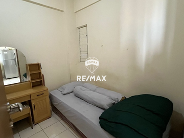 Disewakan 2 Bedroom Gading Icon C– Lantai Tinggi, View Kolam Renang, Full Furnish, Jaklingko Dekat