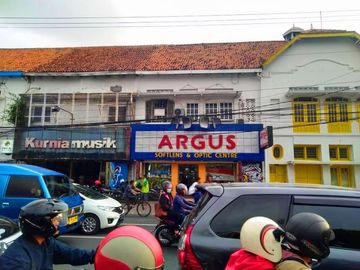 Tanah bonus bangunan di jln Sudirman dekat Tugu Jogja