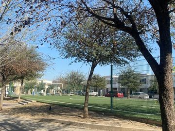 RZ VENTA DE CASA EN CUMBRES CON EXCEDENTE Y ALBERCA