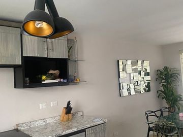 RZ VENTA DE CASA EN CUMBRES CON EXCEDENTE Y ALBERCA