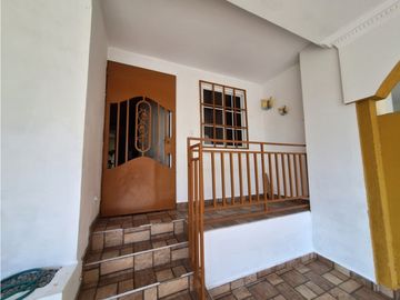 HERMOSA CASA DUPLEX EN VENTA PH VILLAS DEL NARANJAL PEDREGAL