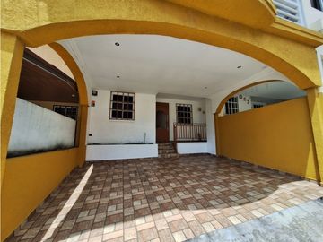 HERMOSA CASA DUPLEX EN VENTA PH VILLAS DEL NARANJAL PEDREGAL