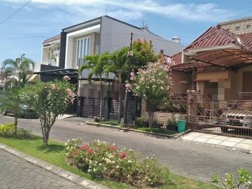 Rumah Purimas Cluster Favorite Row Jalan Kembar