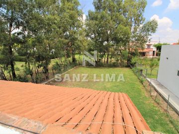 QUINTAS SANTA MARÍA: Bella propiedad, cómoda, iluminada y amplías áreas verdes.