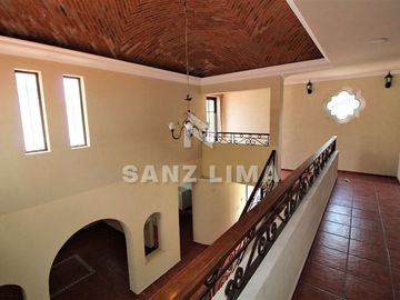 QUINTAS SANTA MARÍA: Bella propiedad, cómoda, iluminada y amplías áreas verdes.