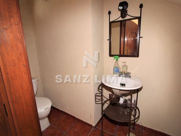 QUINTAS SANTA MARÍA: Bella propiedad, cómoda, iluminada y amplías áreas verdes.