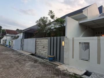 rumah indent vill ategal besar ;lokasi tengah kota