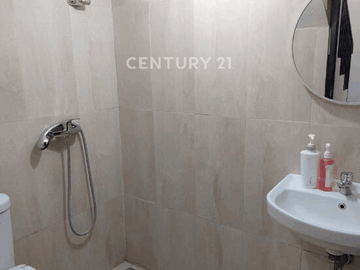 Rumah Luxury Di Taman Kopo Indah V Cluster Sherwood