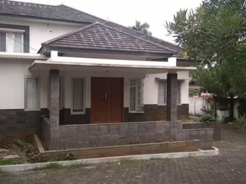 Rumah Di Jalan Cempaka Raya Pesanggrahan Jakarta Selatan Cocok Untuk Kantor, Dekat Pondok Indah