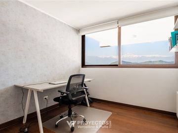 Exquisito DUPLEX en venta de 3 dorm+ serv en Los Trapenses