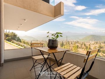 Exquisito DUPLEX en venta de 3 dorm+ serv en Los Trapenses