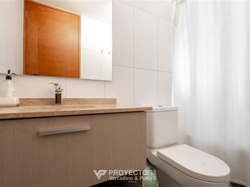 Exquisito DUPLEX en venta de 3 dorm+ serv en Los Trapenses