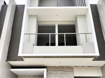 Rumah Dijual Di Batununggal Indah Bancdung On Progress 2 Lantai