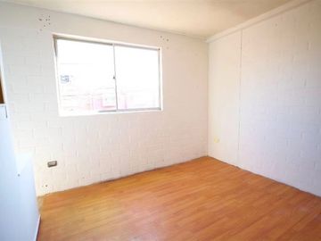 Casa en venta de 2 dorm. en Maipú