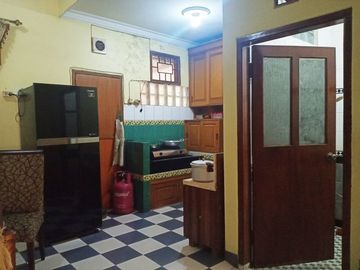 Di Jual Cepat Rumah Siap Huni 5 Kamar Di Jl. Sarijadi Bandung