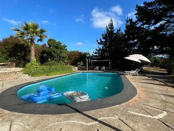 Casa Amoblada en parcela Pinares de Algarrobo 4D/2B