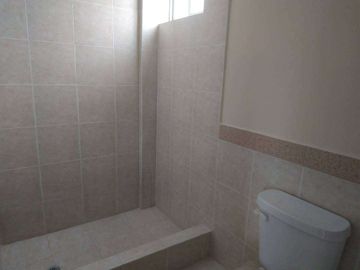 Casas en Venta en Ibarra cerca del Anillo Vial, Conjunto Laforet 2 y 3 dormitorios