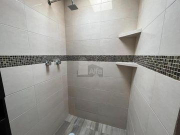 Casa en venta, de dos recámaras, en el Fracc. Los Héroes III, Toluca, México