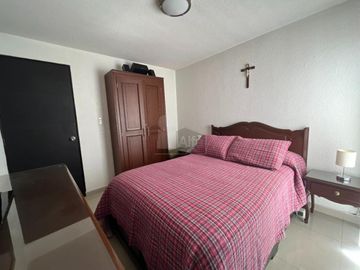 Casa en venta, de dos recámaras, en el Fracc. Los Héroes III, Toluca, México