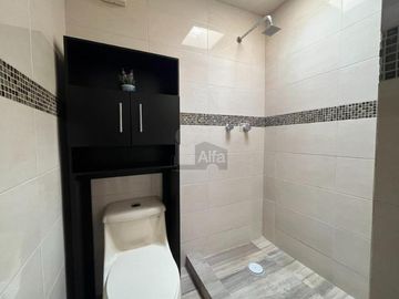 Casa en venta, de dos recámaras, en el Fracc. Los Héroes III, Toluca, México