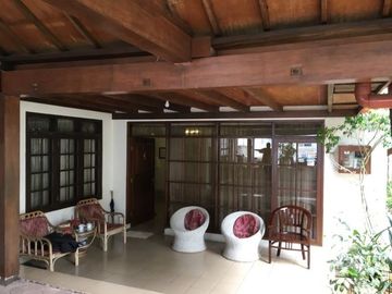 Rumah bukit dago dekat cisitu, dago asri, tubagus ismail
