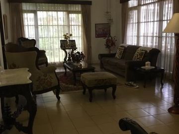 Rumah bukit dago dekat cisitu, dago asri, tubagus ismail