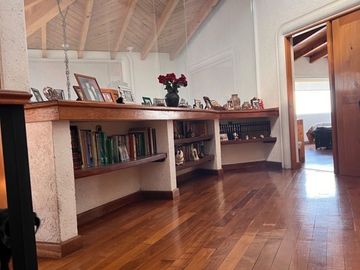 HERMOSA RESIDENCIA EN VENTA EN SAYAVEDRA